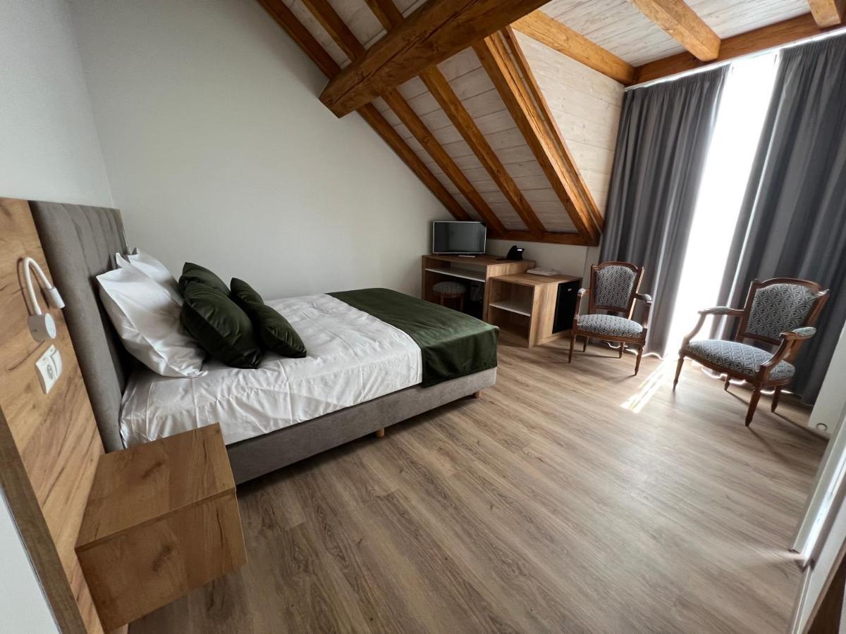 Hotel Le Postillon Echternach Exterior photo