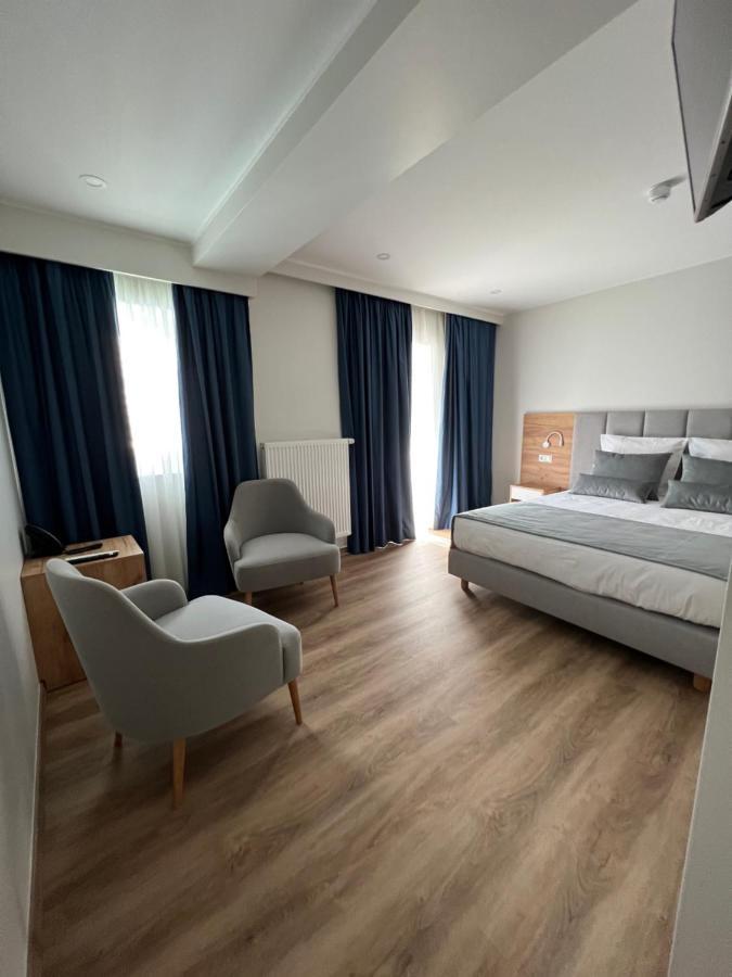 Hotel Le Postillon Echternach Exterior photo